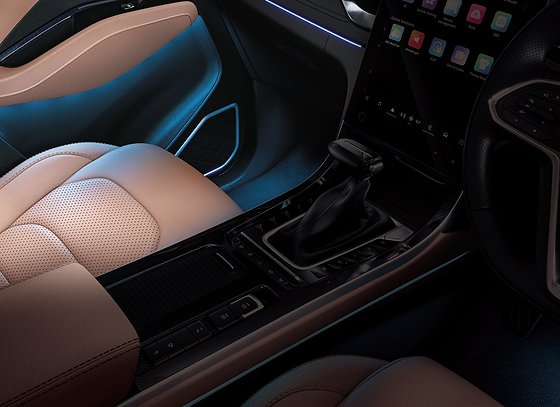 MG Hector, Ambient interior lighting with carbon-finish centre console