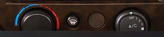 Mahindra Bolero, Manual rotary climate control with heater/demister and A/C dial