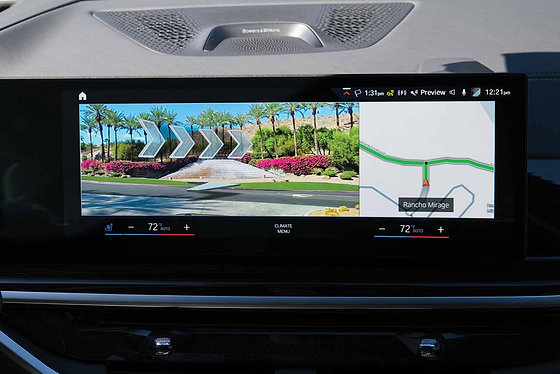 BMW X3, Augmented View overlaying live camera imagery with on-screen navigation guidance