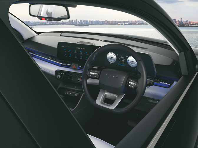 Hyundai Verna — D-cut leatherette steering wheel
