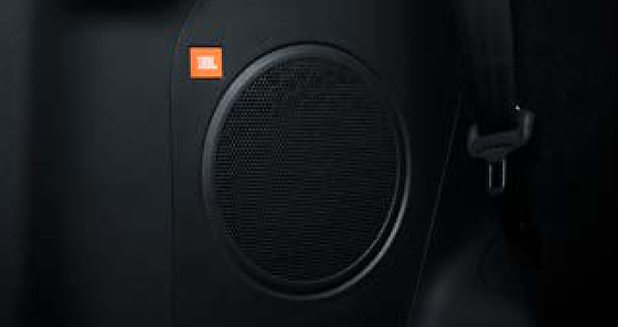 Toyota Innova Hycross, 9-speaker JBL audio system with a dedicated subwoofer