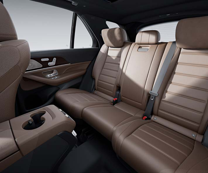 Mercedes-Benz GLE — Rear seat bench in leather with luxury head restraints.