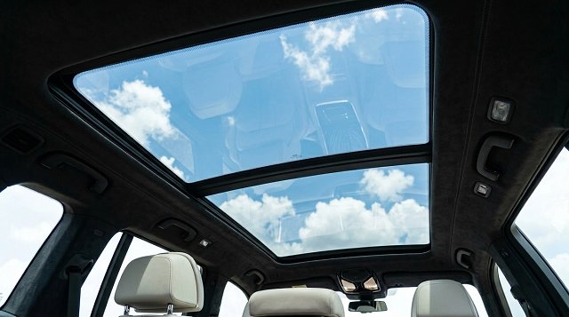 BMW X7 photo