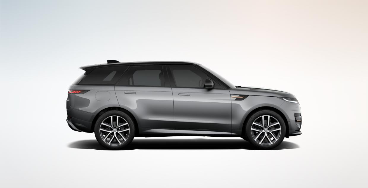 Land Rover Range Rover Sport — Side profile riding on 55.88 cm (22-inch) Style 5127 diamond-turned alloy wheels with flush glazing and deployable door handles.
