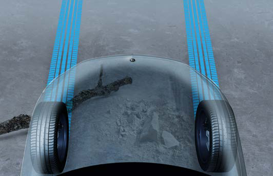 Mercedes-Benz EQE SUV — Transparent Bonnet virtual under-body view for off-road manoeuvring