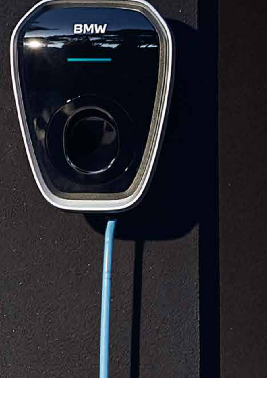 BMW iX1 LWB — BMW Wallbox 11kW home charger with connected charging cable