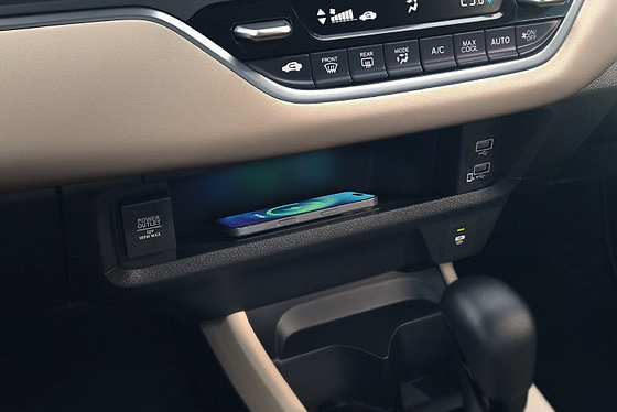 Honda Amaze, Wireless smartphone charger in the front console