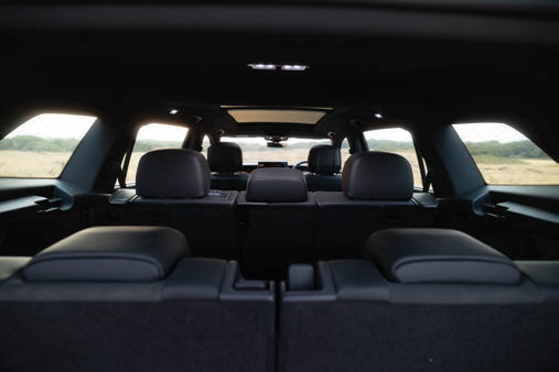 Volkswagen Tayron — Roomy three-row cabin with flexible seating layout