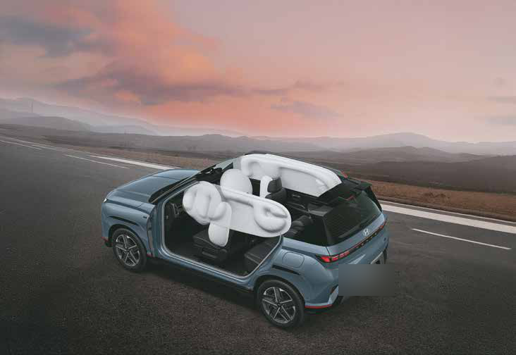 Hyundai Venue N Line — 6 airbags standard