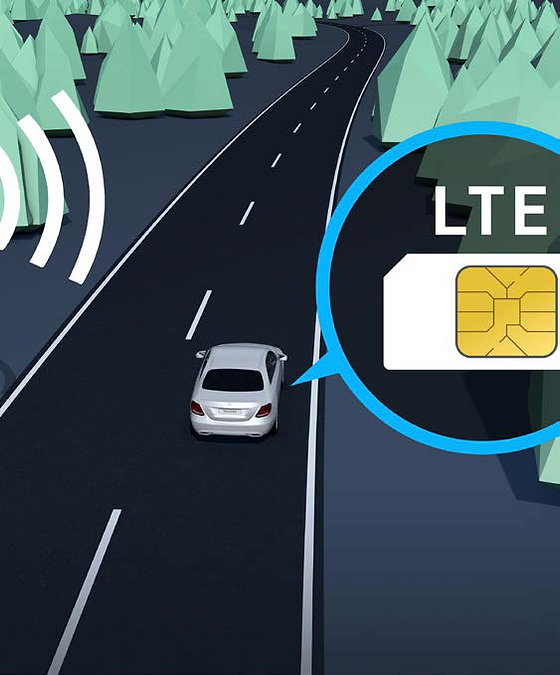 Mercedes-Benz G-Class, Mercedes me connect: the built-in LTE communications module links the vehicle to online services