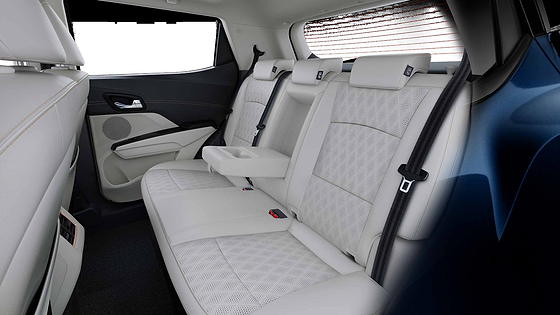 Mahindra XUV 3XO EV, Premium leatherette seats with rear armrest and cup holders