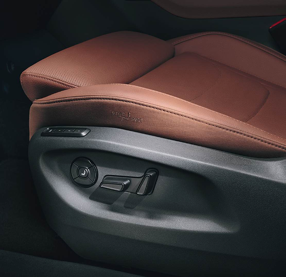 Skoda Kodiaq, Ventilated Ergo front seat with power-adjustment controls