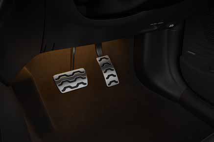 Hyundai i20 — i20 Knight: sporty metal pedals