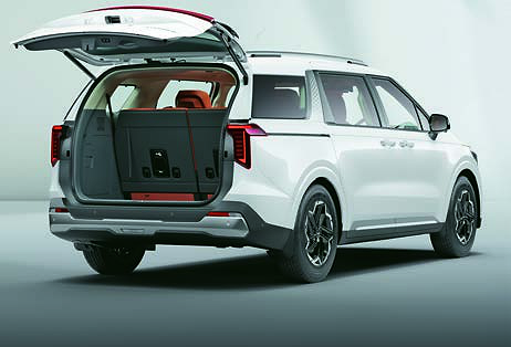 Kia Carnival, Smart power tailgate with wide boot opening