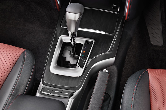 Toyota Fortuner, Automatic gear selector with Eco / Normal / Sport drive-mode buttons
