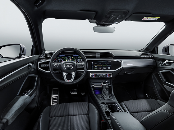 Audi Q3 (2022-2026), Audi Virtual Cockpit Plus fully digital instrument cluster behind the steering wheel.