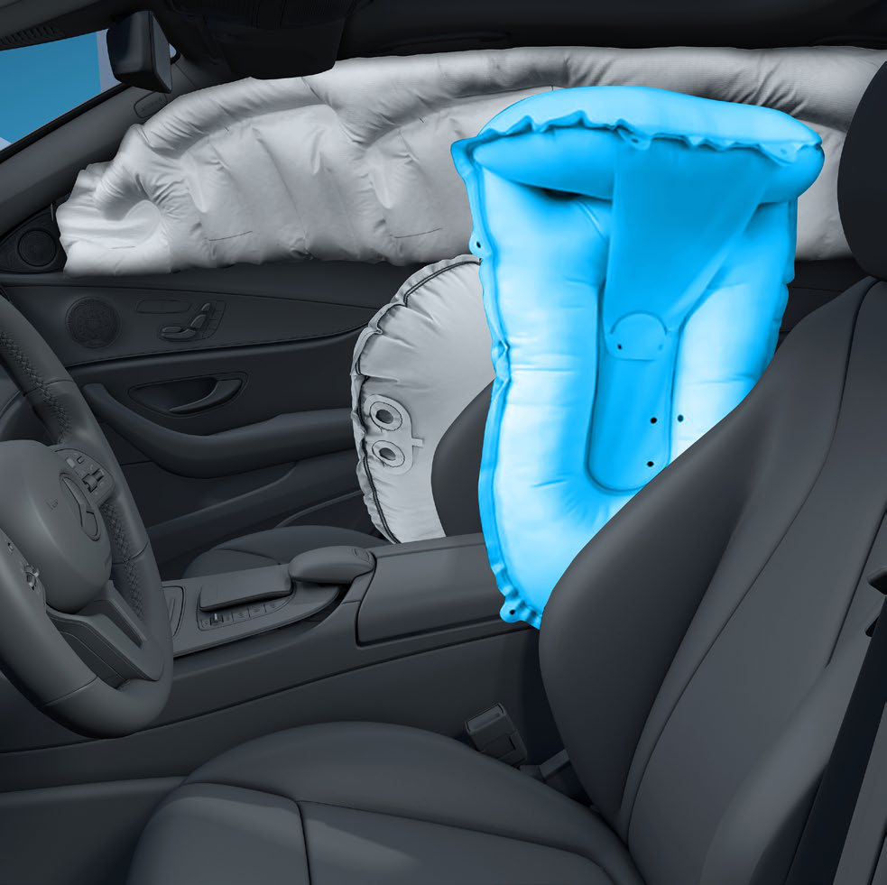 Mercedes-Benz E-Class — Centre airbag, part of the 8-airbag passive-safety system
