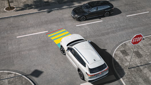 Volkswagen Tayron — Front Assist with intersection and traffic-sign monitoring