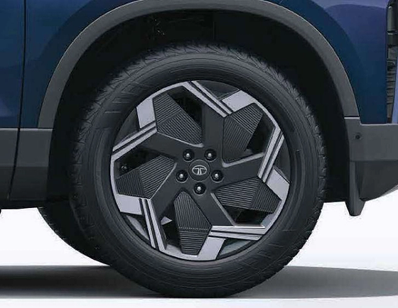 Tata Harrier EV, Dual-tone R19 aero-optimised alloy wheels designed to reduce drag