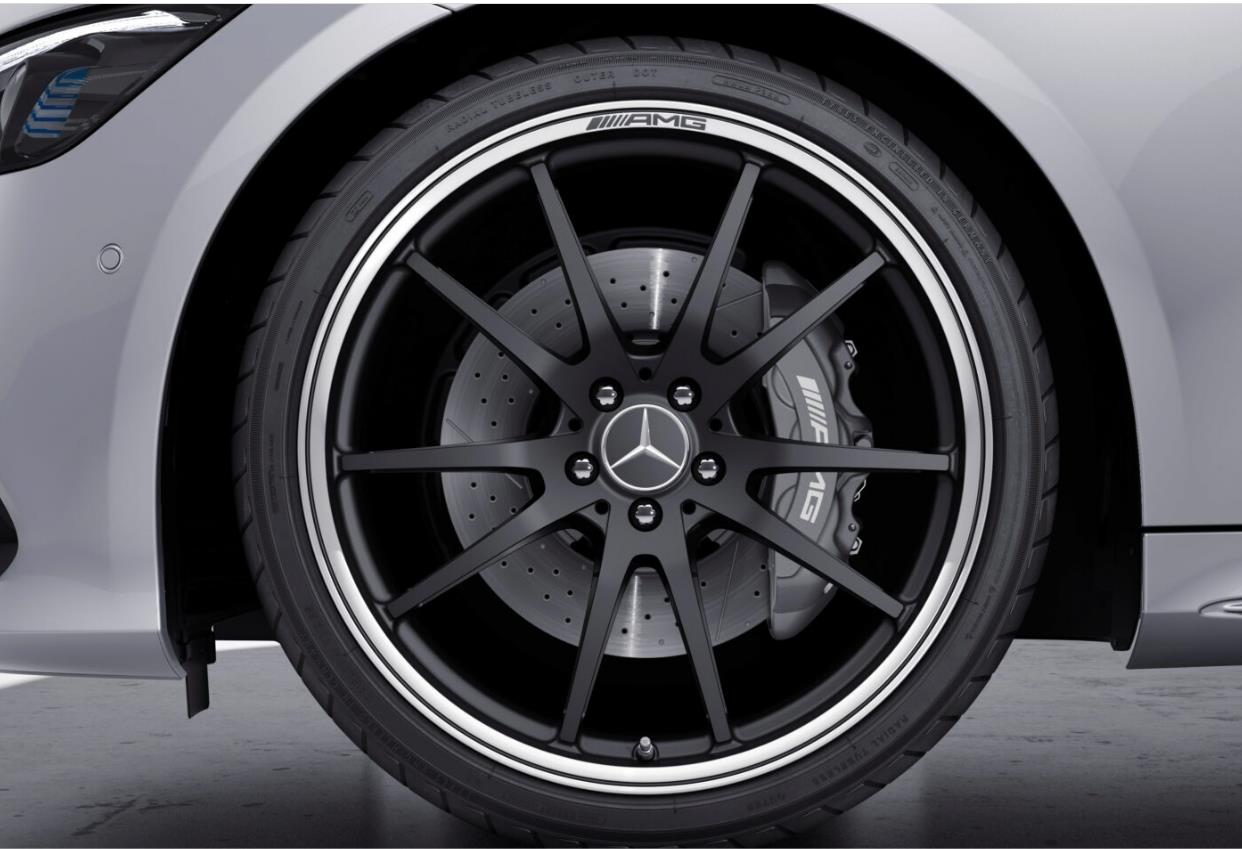 Mercedes-Benz Mercedes-AMG GT 63 S E Performance — 53.3 cm (21-inch) AMG 5-twin-spoke forged wheels in matt black with AMG brake calipers.