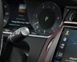 Land Rover Range Rover Velar — Interactive digital driver display.