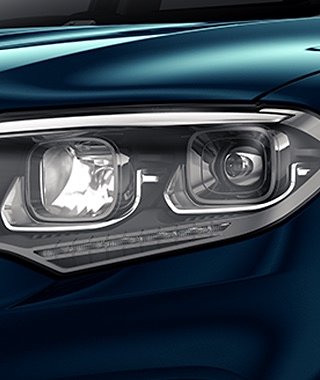 Mahindra Scorpio N, Signature dual-barrel LED headlamp with C-shaped LED daytime running lamp