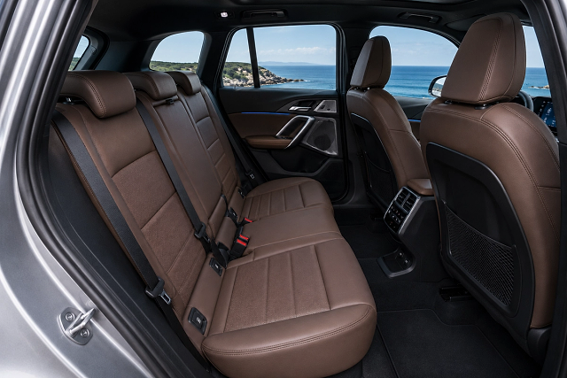 BMW X1 photo