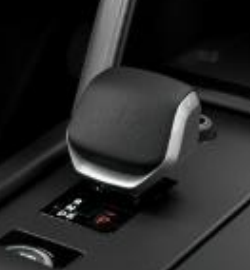 Land Rover Discovery — SportShift gear selector with drive-mode controls on the centre console.