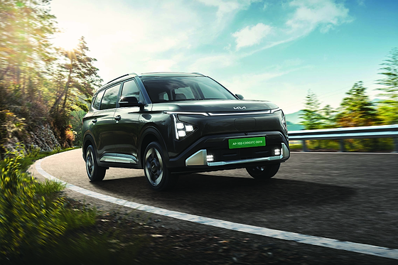 Kia Carens Clavis EV, Up to 490 km ARAI MIDC range from the 51.4 kWh battery