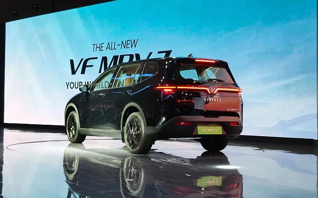 VF MPV 7 photo 5