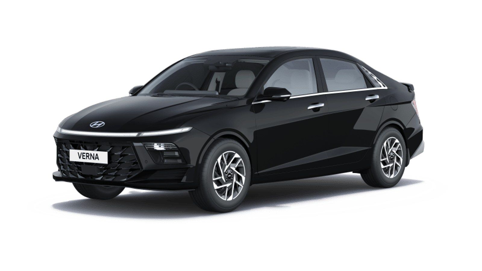 Hyundai Verna in Titanium Black