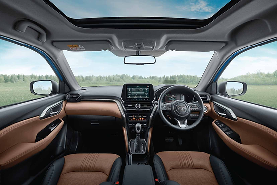 Toyota Urban Cruiser Hyryder, Dual-tone dashboard with 9-inch touchscreen and digital instrument cluster