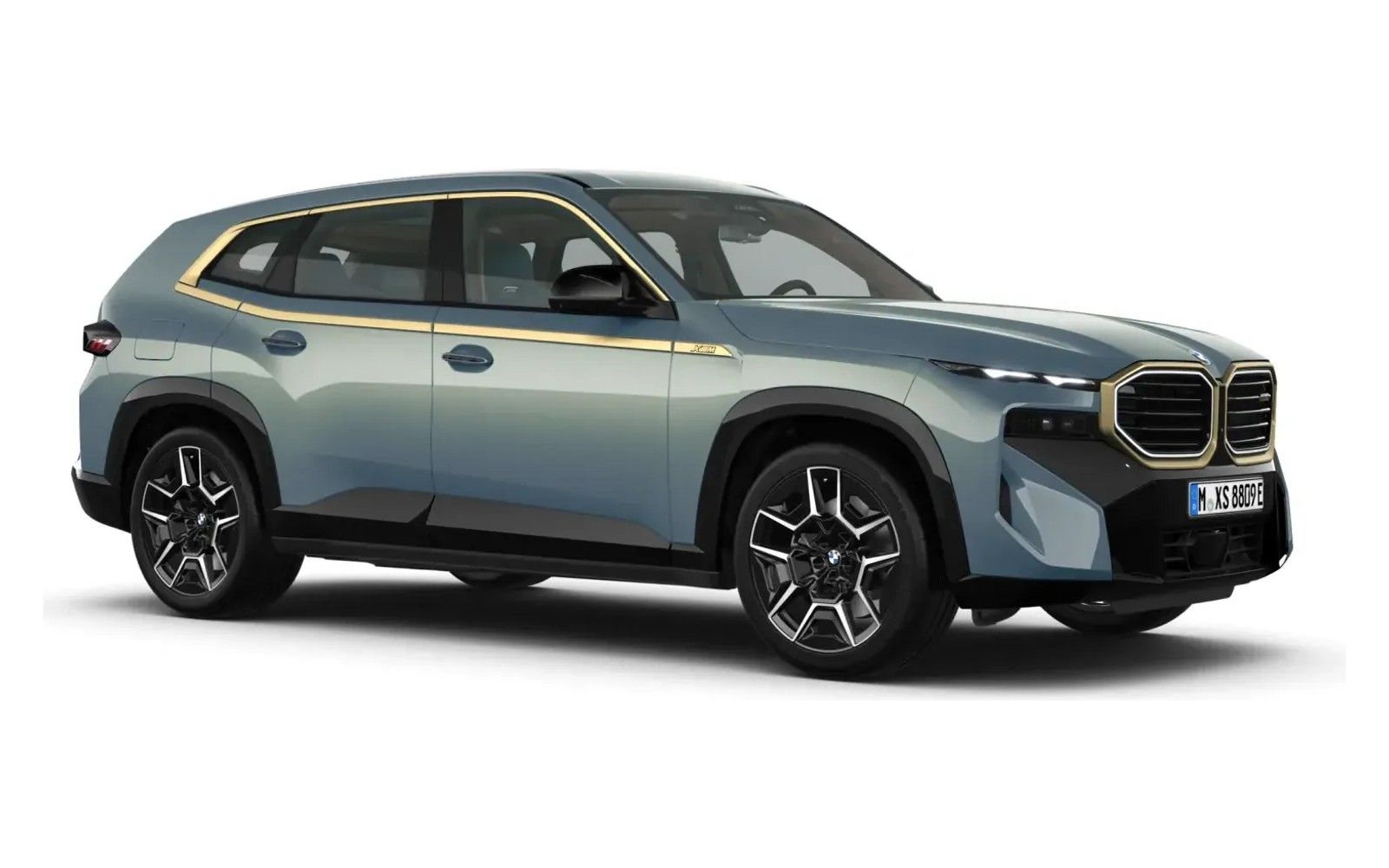 BMW XM in Cape York Green metallic