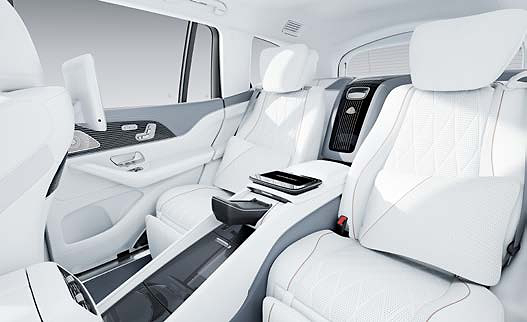 Mercedes-Benz Mercedes-Maybach GLS, Executive rear seats in white nappa leather with reclining backrest and extended leg support