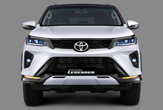 Toyota Fortuner Legender, Front fascia with Split Quad LED headlamps and sequential turn indicators