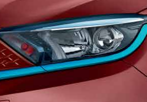 Tata Tigor EV, Projector auto headlamps switch on automatically and throw a bright, long beam