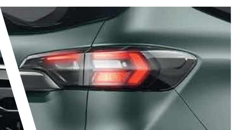 Nissan Gravite — Crystal Edge split LED tail lamp with a sculpted signature