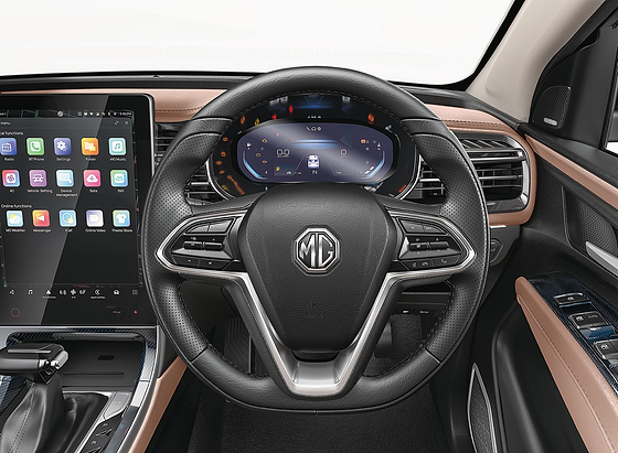 MG Hector Plus, Fully digital instrument cluster with leather-wrapped steering wheel