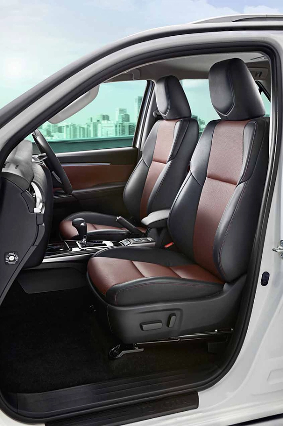 Toyota Fortuner Legender, Dual-tone ventilated leather-trimmed front seats with contrast stitching