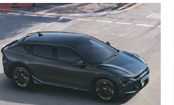 Kia EV6, All-wheel drive delivers traction from both the front and rear motors.