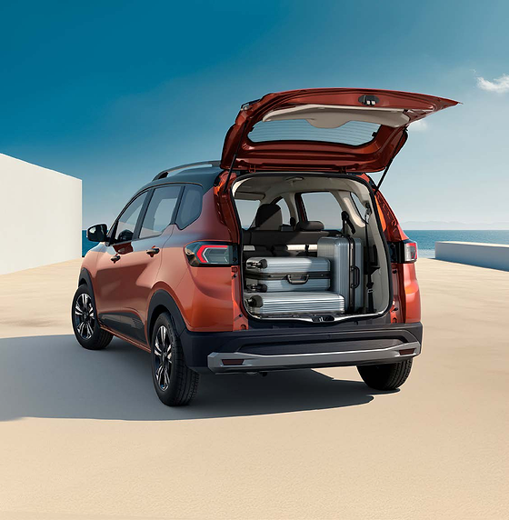Renault Triber, Flexible boot expands with the third row folded away