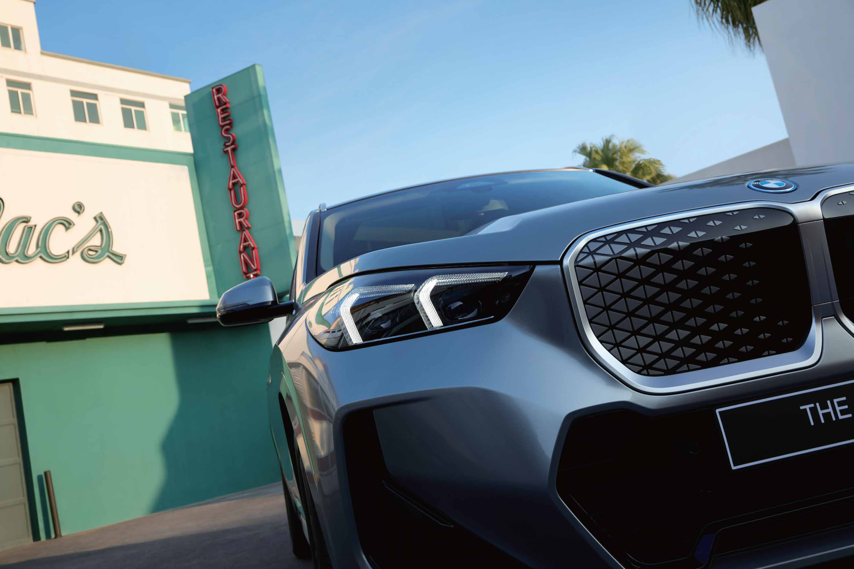 BMW iX1 LWB — Adaptive LED headlights with signature L-shaped LED daytime running light