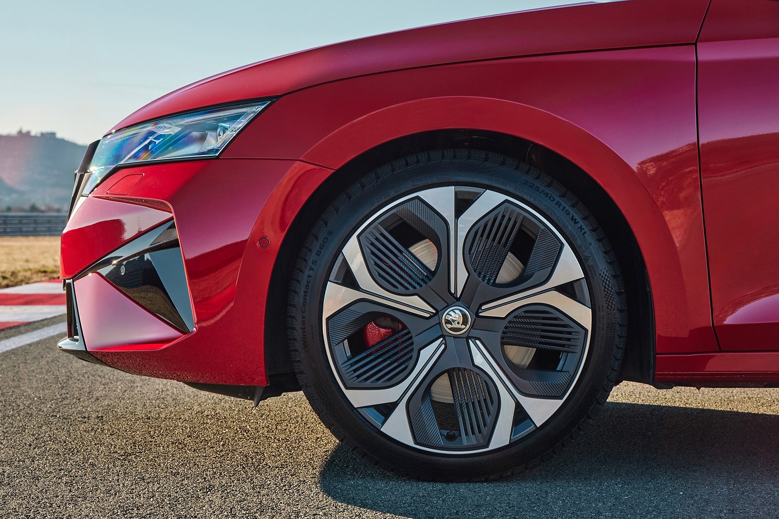 Skoda Octavia RS front wheel and fender