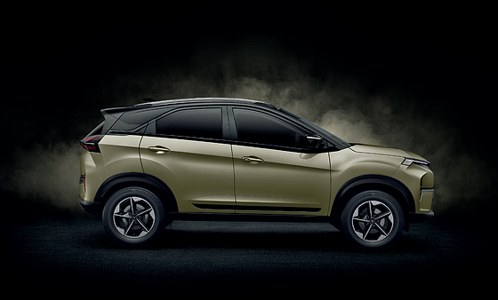 Tata Nexon, 208 mm ground clearance on a 2,498 mm wheelbase