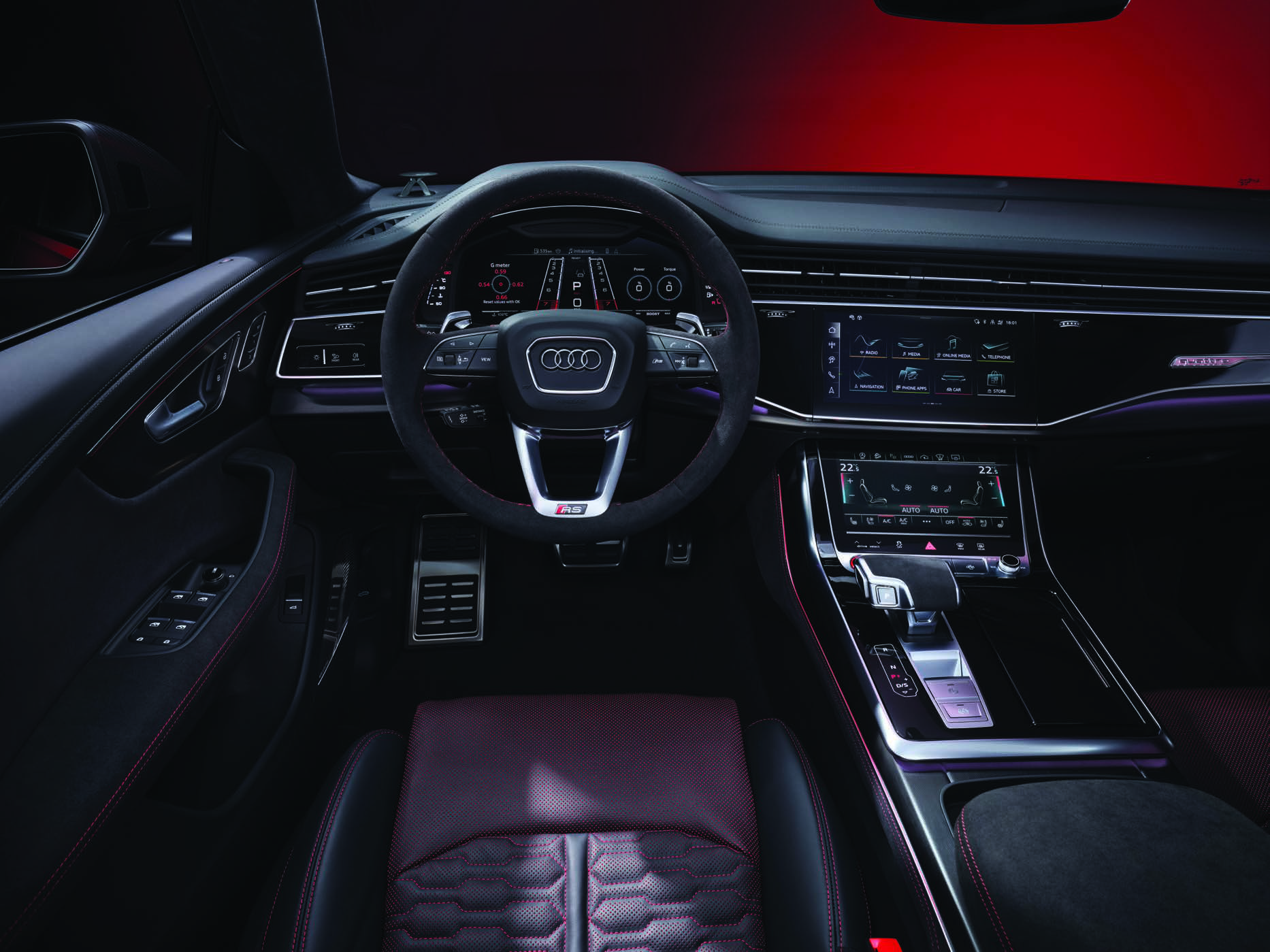 Audi RS Q8 Performance — Audi virtual cockpit plus with RS layout and dual MMI touchscreens
