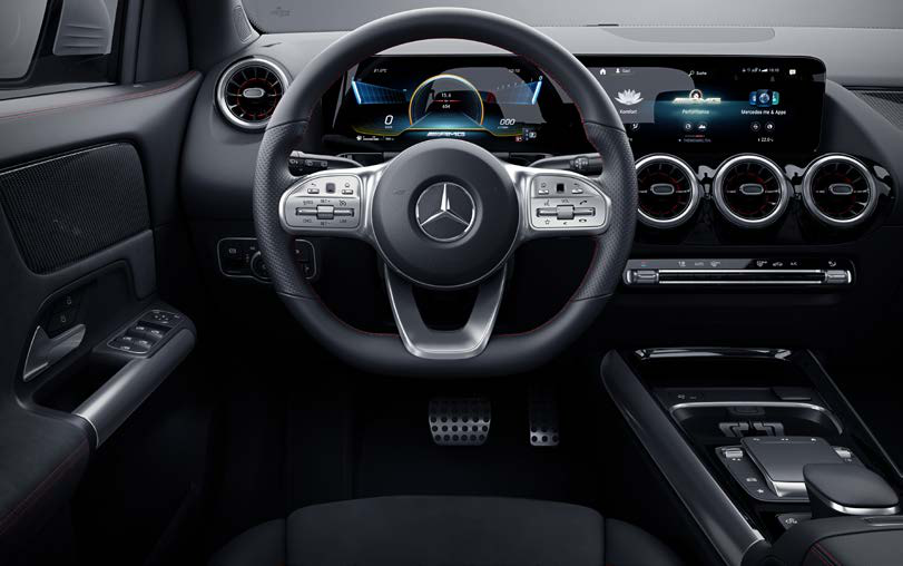 Mercedes-Benz Mercedes-AMG GLA 35 4MATIC — AMG Performance steering wheel, digital instrument cluster and aluminium sports pedals