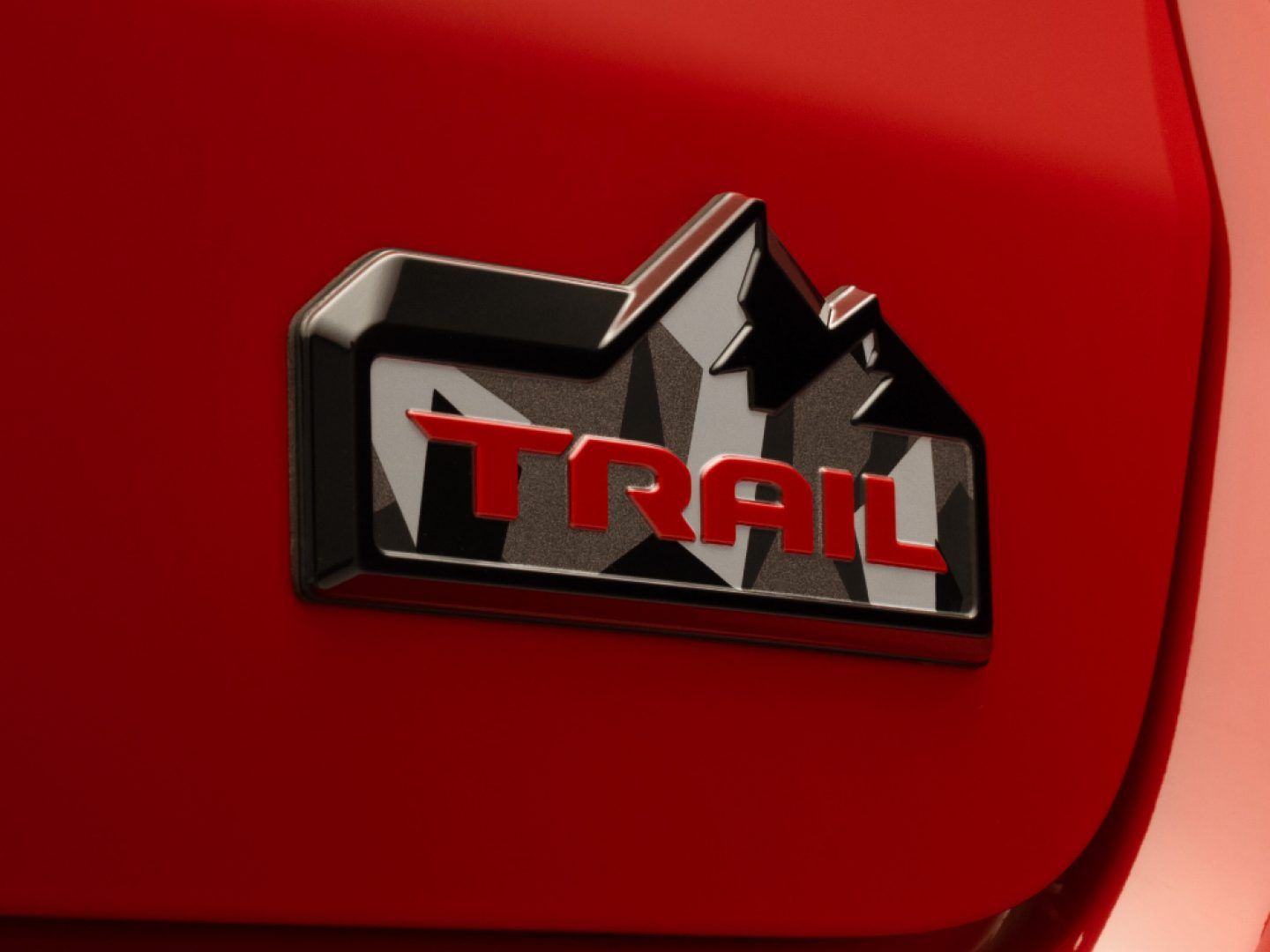 Jeep Compass — Trail Edition mountain badge on the front fender.