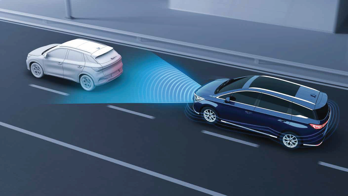 BYD eMAX 7 — Driver assistance with multi-sensor environment perception
