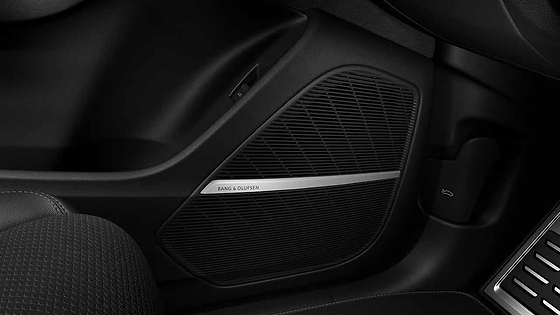 Audi SQ8, Bang & Olufsen premium sound system speaker.