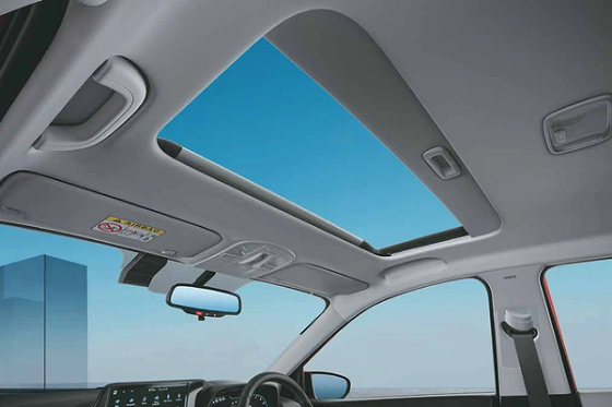 Hyundai i20, Voice enabled smart electric sunroof
